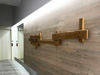 Iluminación indirecta con leds en portal.